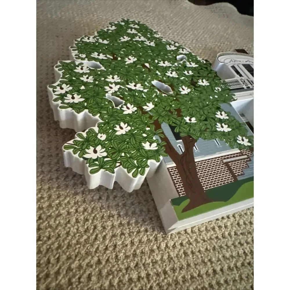 VTG SHELIA'S HOUSE 1996 PINE CREST KNOXVILLE TN Wood Shelf Sitter